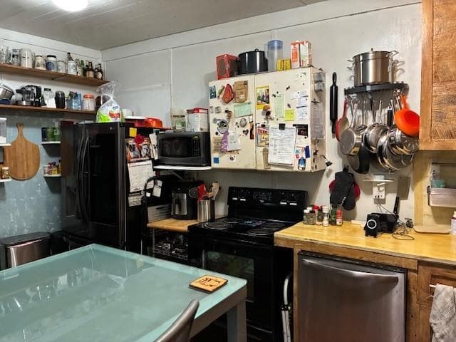 3 bedroom, 2 bathroom, 1,792 sq ft single family residence for sale at 180 11th Street, Atlanta, GA 30309 — photo 5