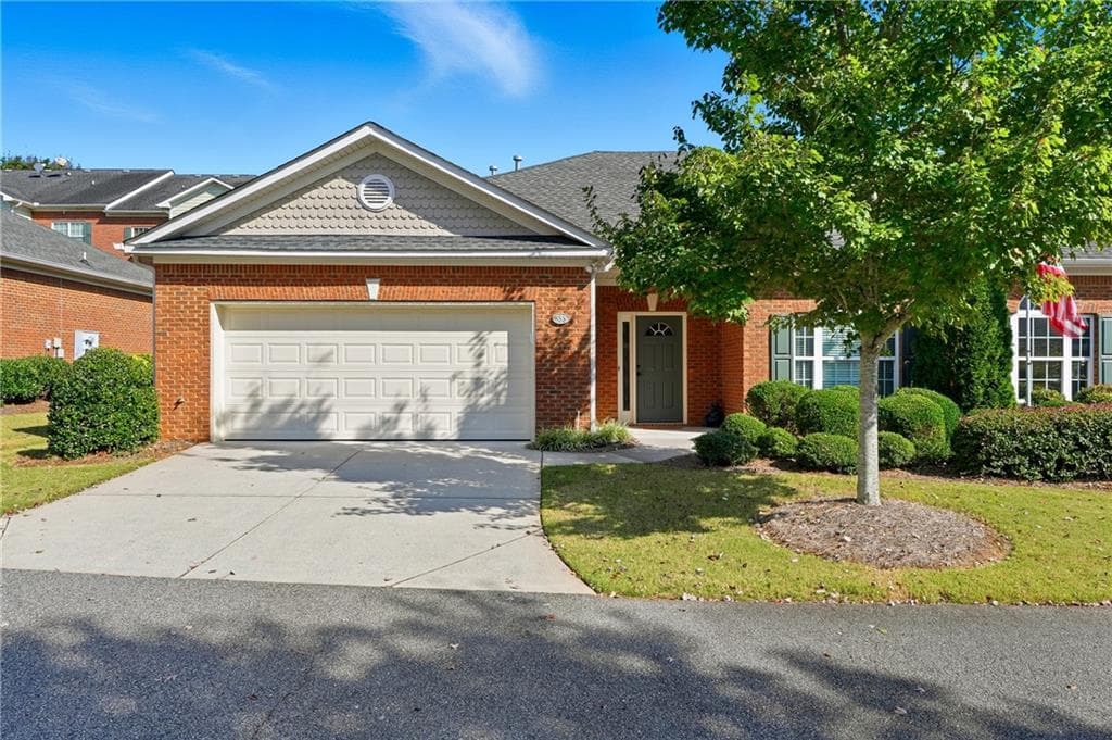 555 Sawnee Corners Drive, Cumming, GA 30040 — most recent listing photo