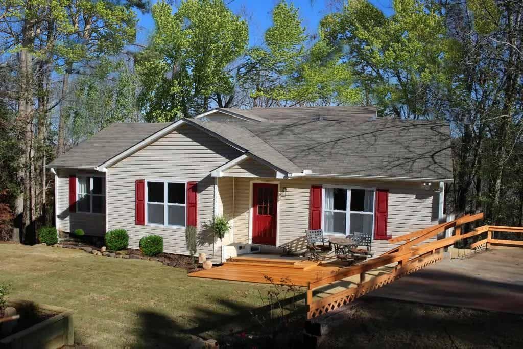 3711 Rambling Woods Drive, Loganville, GA 30052 — most recent listing photo