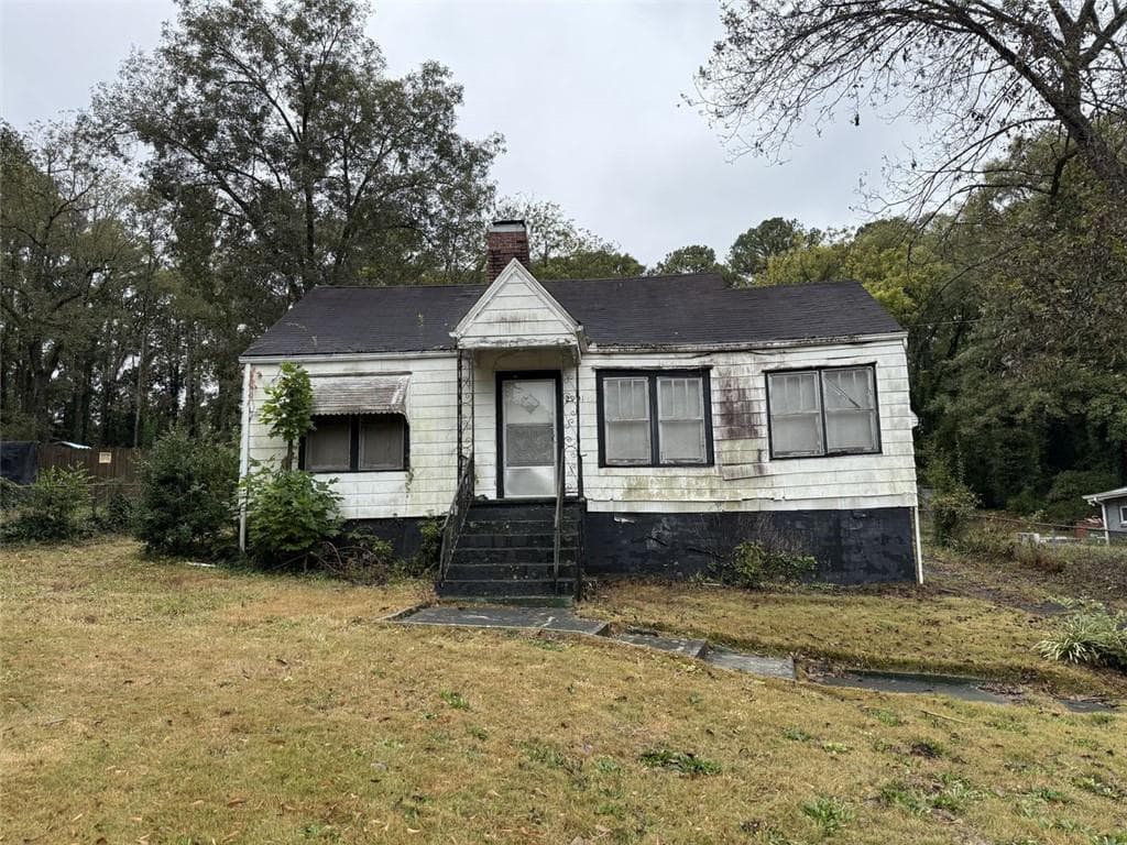 3 bedroom, 1 bathroom, 1,372 sq ft single family residence sold at 2901 BROWNS MILL Road, Atlanta, GA 30354