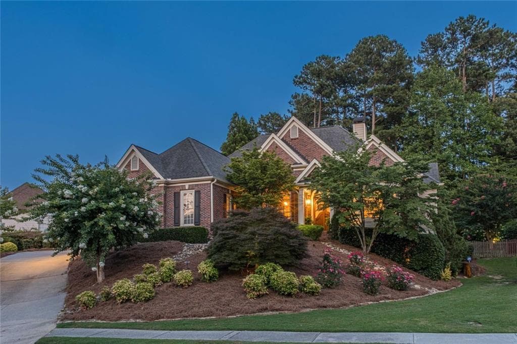 4 bedroom, 4 bathroom, 4,958 sq ft single family residence sold at 3380 Vista Creek Drive, Dacula, GA 30019