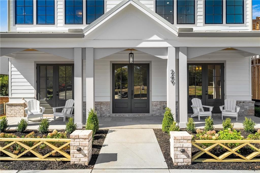 4 bedroom, 6 bathroom, 4,449 sq ft single family residence under contract at 257 Lask Lane, Milton, GA 30004 — photo 2