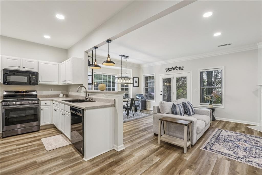2 bedroom, 3 bathroom, 1,403 sq ft townhouse sold at 1512 Gathering Place, Cumming, GA 30040 — photo 1 of 1