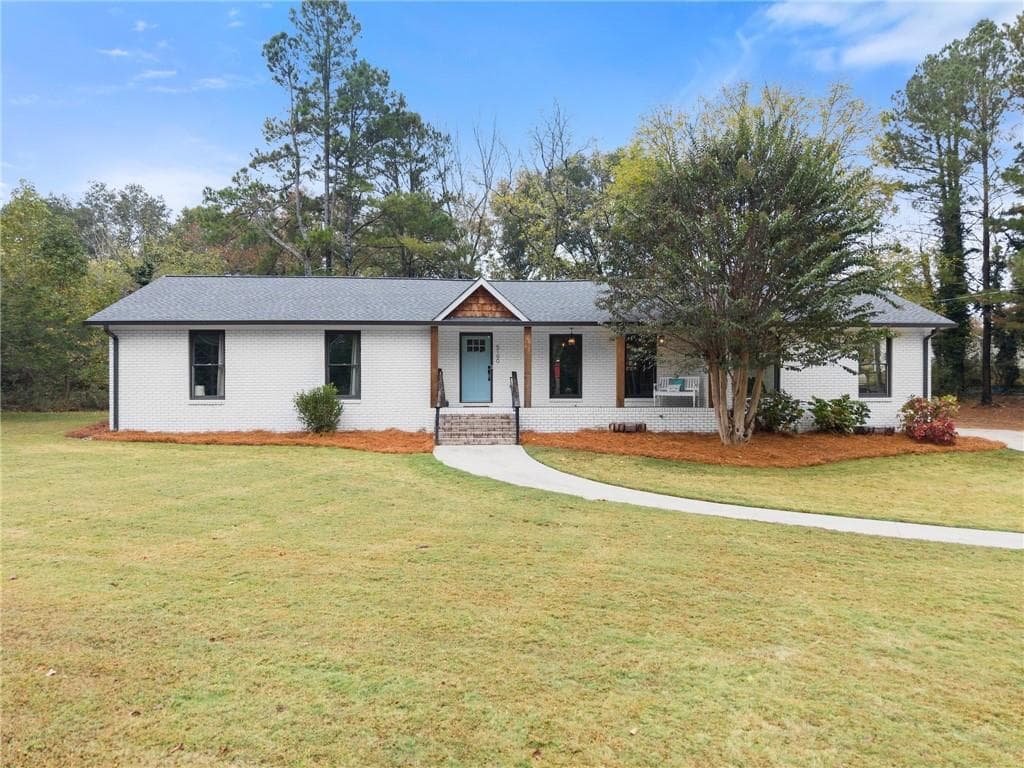 5190 Spot Road, Cumming, GA 30040 — most recent listing photo