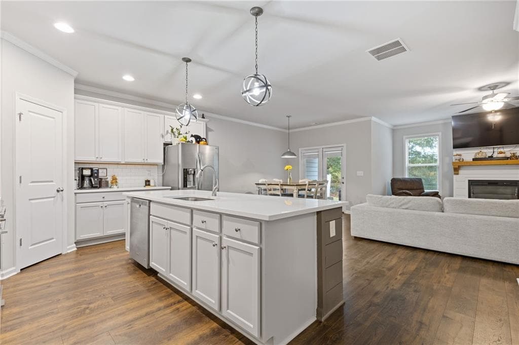 5639 Parkview Lane, Flowery Branch, GA 30542 — most recent listing photo