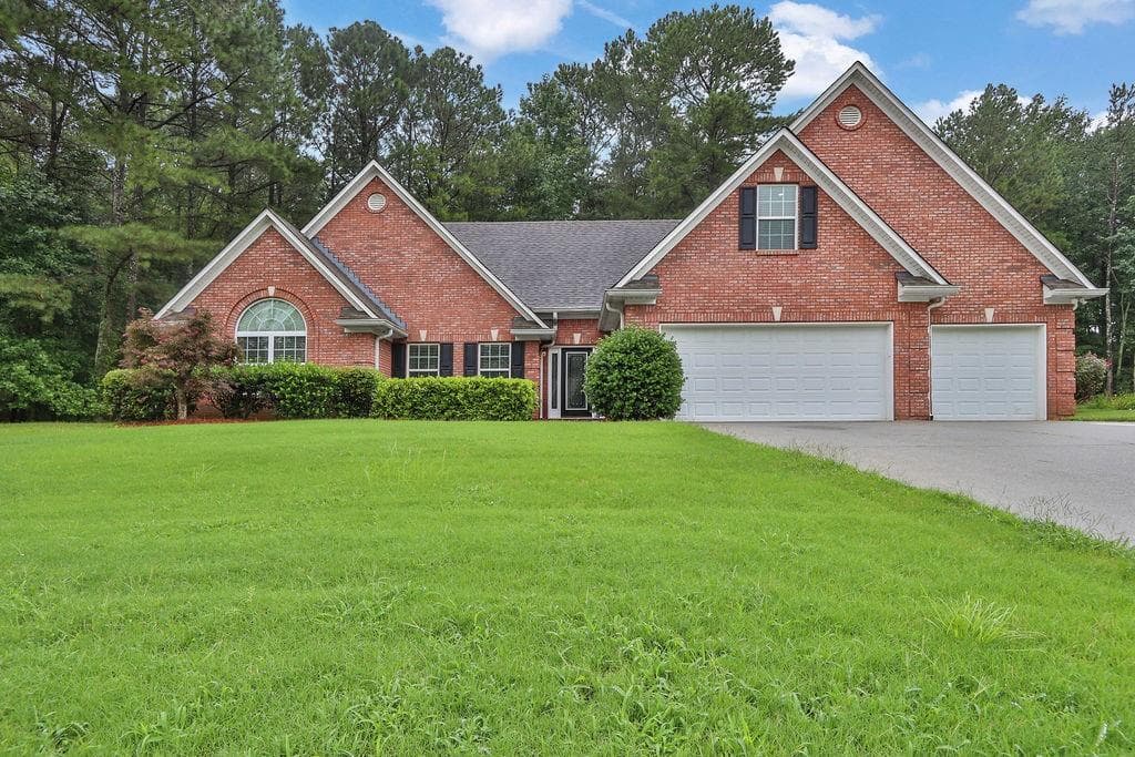 4 bedroom, 3 bathroom, 2,500 sq ft single family residence sold at 2549 Maggie Woods Court, Dacula, GA 30019