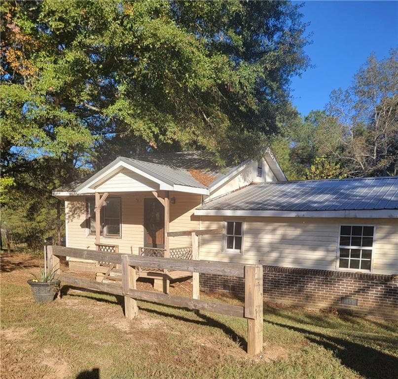 3 bedroom, 1 bathroom, 2,342 sq ft single family residence sold at 3063 Georgia Highway 120 Highway, Tallapoosa, GA 30176