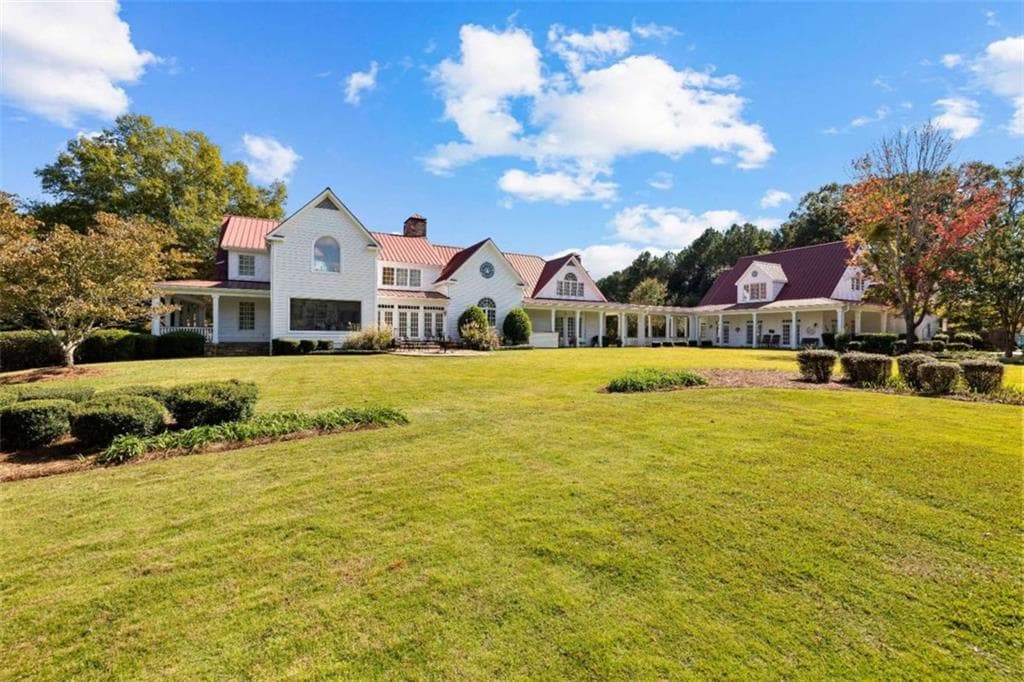 6 bedroom, 7 bathroom, 6,062 sq ft single family residence for sale at 5225 Chalybeate Springs Road, Woodland, GA 31836 — photo 6
