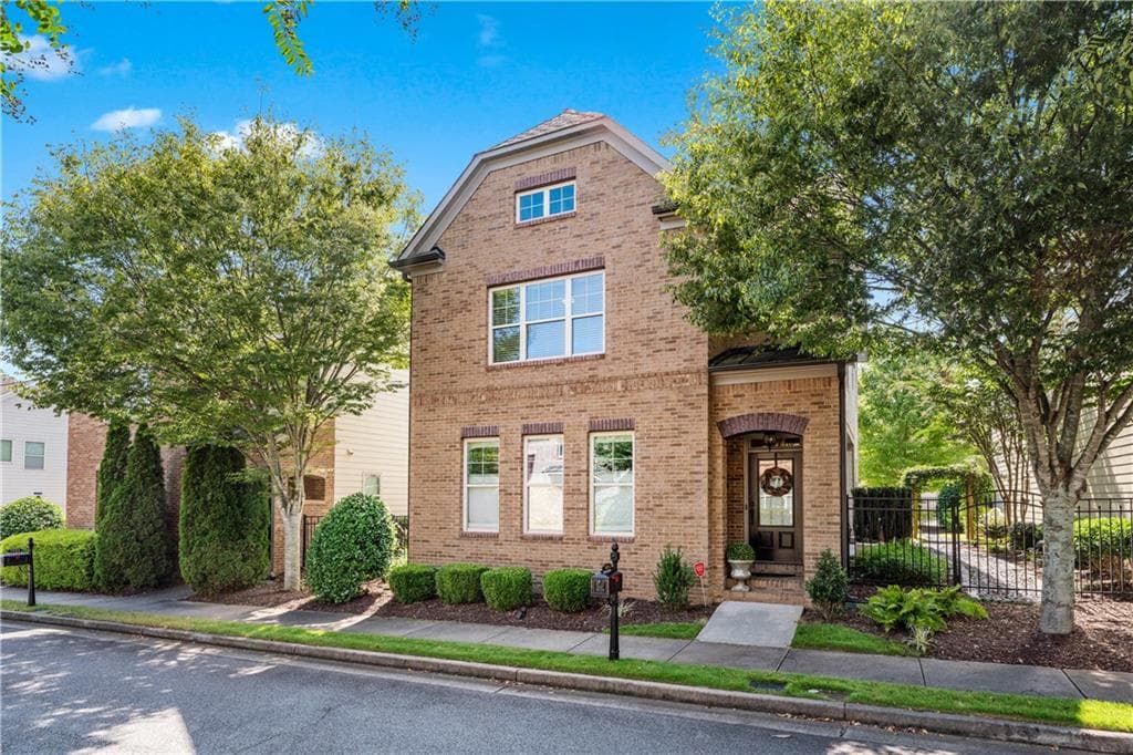 7845 Crownpoint Drive, Alpharetta, GA 30005 — most recent listing photo