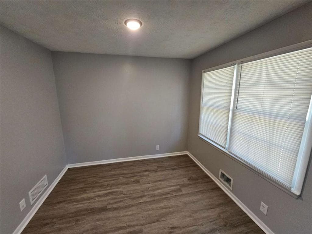 3 bedroom, 2 bathroom, 1,777 sq ft single family residence for sale at 2858 Davidson Drive, Lithonia, GA 30058 — photo 6