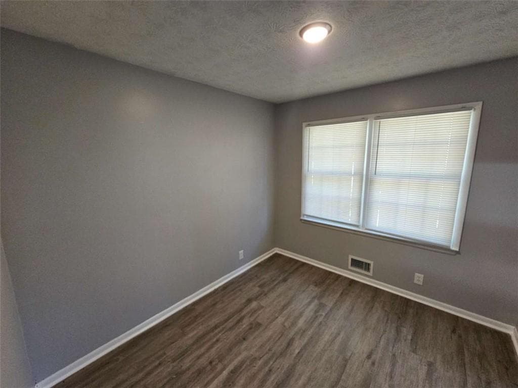3 bedroom, 2 bathroom, 1,777 sq ft single family residence for sale at 2858 Davidson Drive, Lithonia, GA 30058 — photo 7