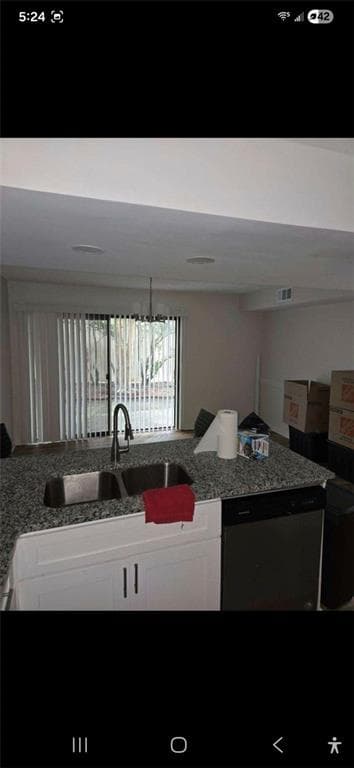2 bedroom, 2 bathroom, 1,590 sq ft townhouse for sale at 1086 Village Road, Stone Mountain, GA 30088 — photo 3