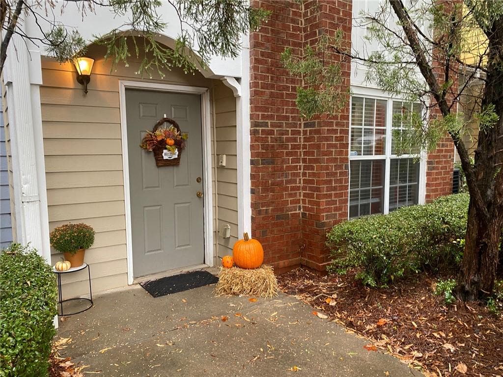 3 bedroom, 3 bathroom townhouse sold at 230 Amal Drive, Atlanta, GA 30315
