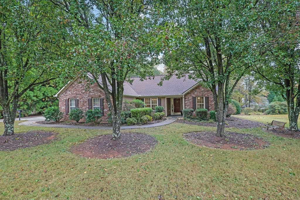 1255 Greenwood Acres Drive, Cumming, GA 30040 — most recent listing photo