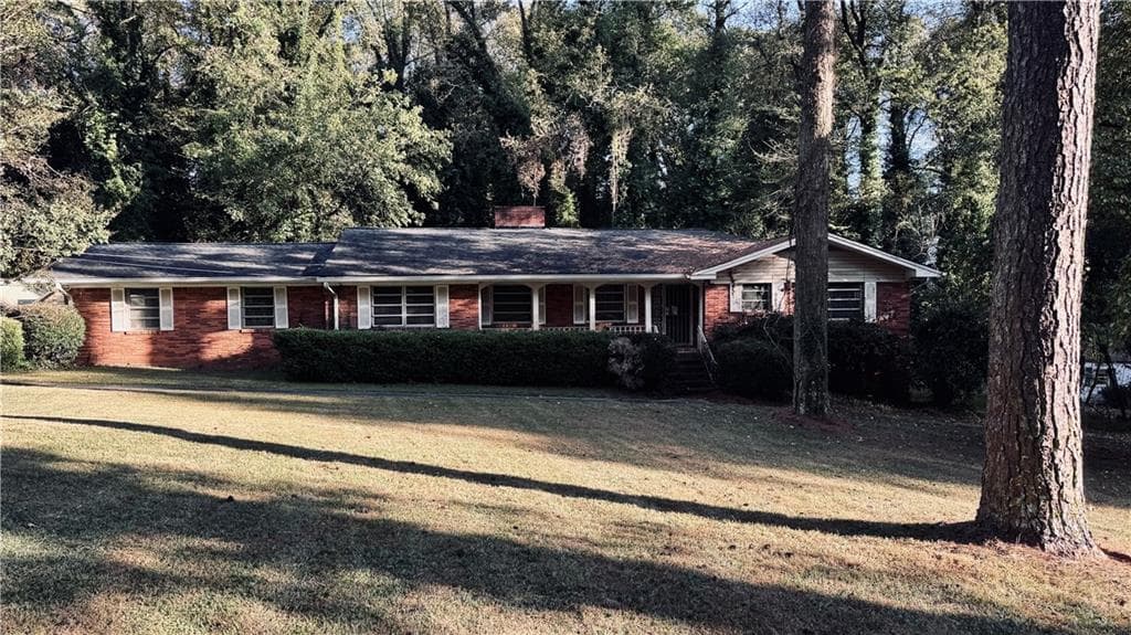 3 bedroom, 2 bathroom, 2,135 sq ft single family residence sold at 1110 Oriole Drive, Atlanta, GA 30311