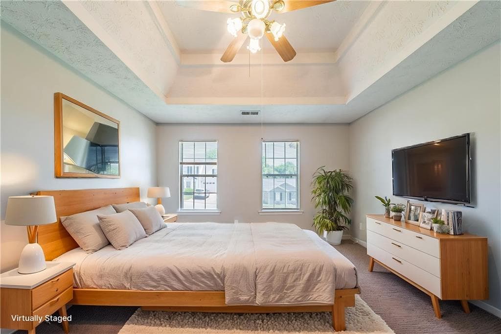 4 bedroom, 3 bathroom, 1,951 sq ft single family residence under contract at 3283 Sugar Creek Falls Avenue, Atlanta, GA 30316 — photo 9