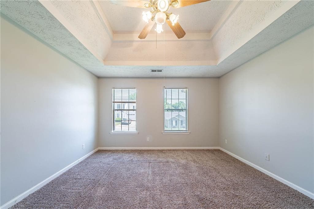 4 bedroom, 3 bathroom, 1,951 sq ft single family residence under contract at 3283 Sugar Creek Falls Avenue, Atlanta, GA 30316 — photo 10