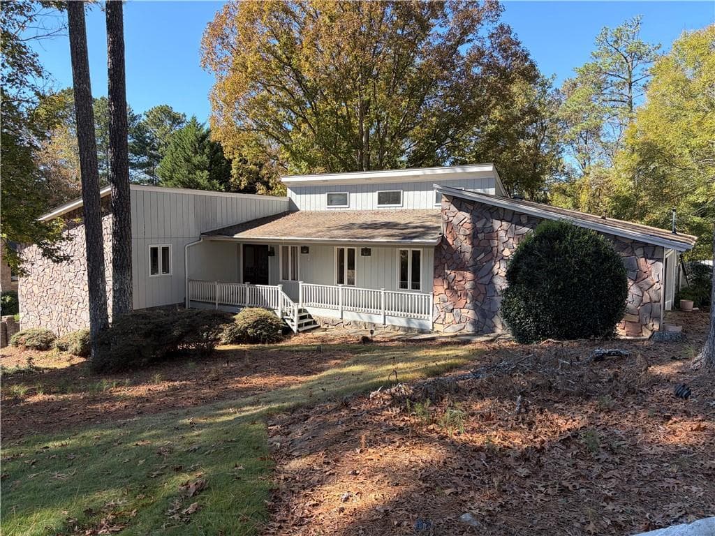 1040 Wordsworth Drive, Roswell, GA 30075 — most recent listing photo