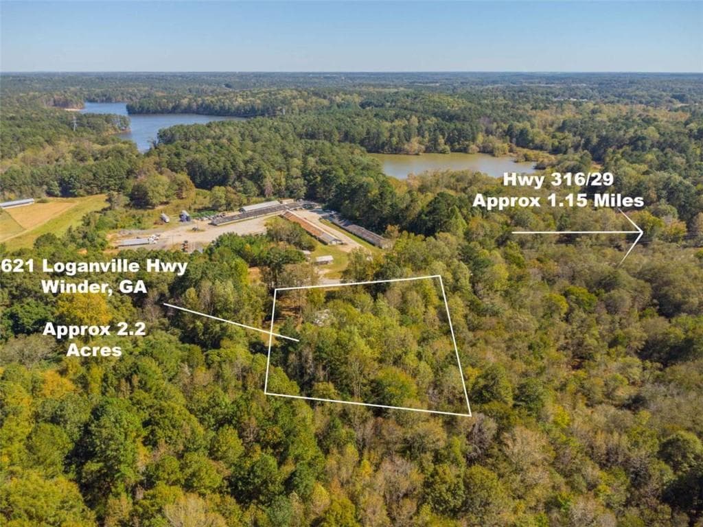other under contract at 621 Loganville Highway, Winder, GA 30680 — photo 3
