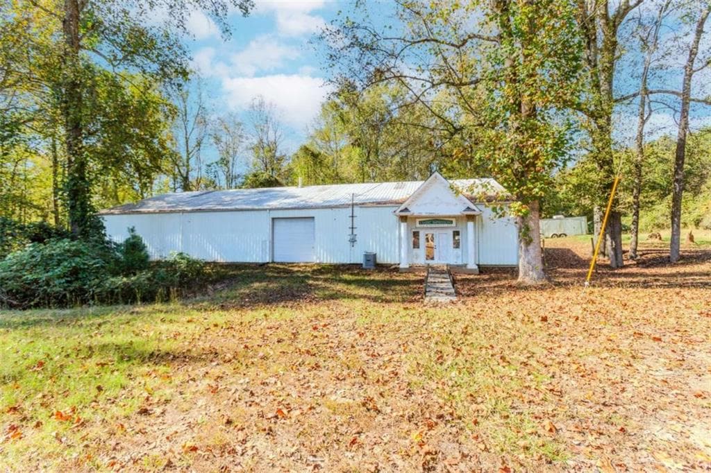 other under contract at 621 Loganville Highway, Winder, GA 30680 — photo 7