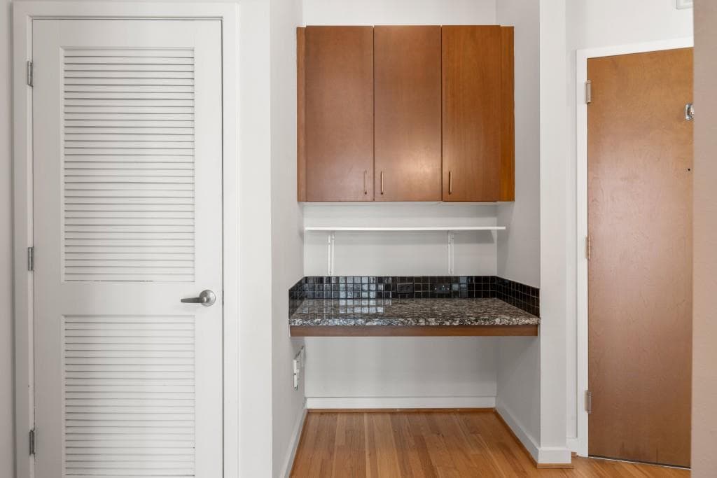 1 bedroom, 1 bathroom, 668 sq ft condominium for sale at 943 Peachtree Street 2009, Atlanta, GA 30309 — photo 8
