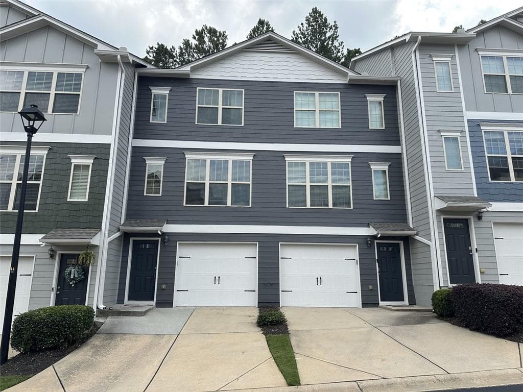 3 bedroom, 4 bathroom, 1,248 sq ft townhouse sold at 1801 LIBERTY Parkway, Atlanta, GA 30318