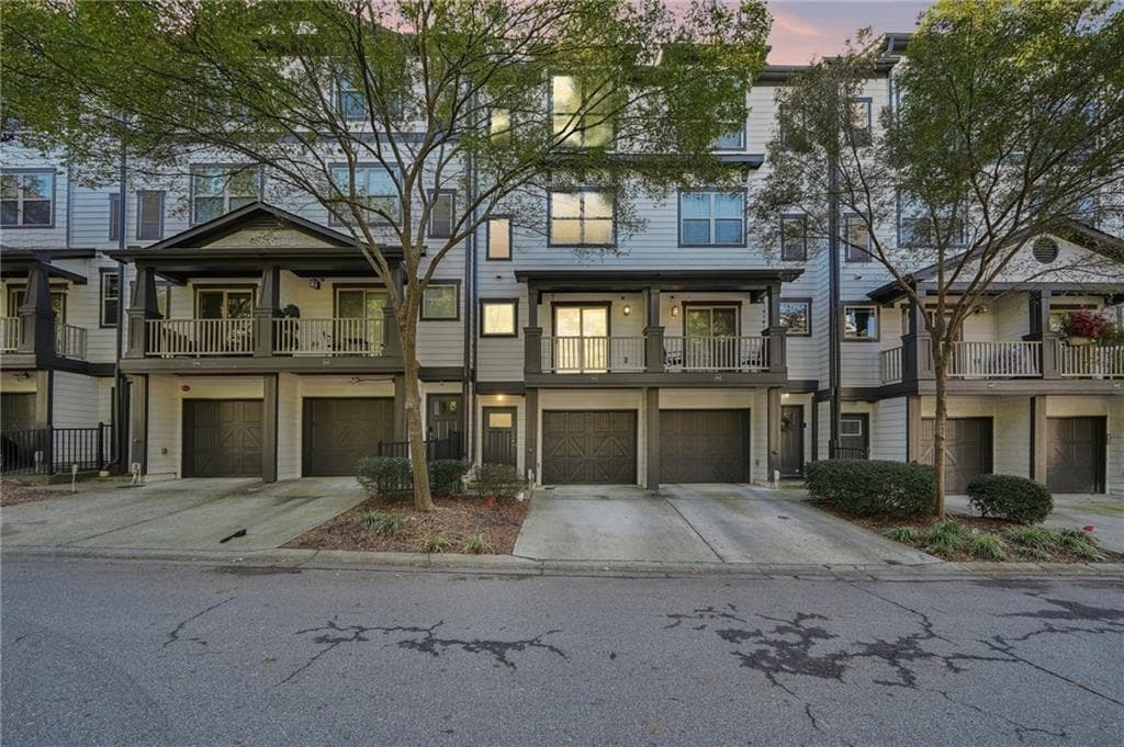 2 bedroom, 3 bathroom, 1,140 sq ft townhouse sold at 215 Semel Drive 452, Atlanta, GA 30309