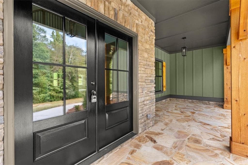 6 bedroom, 5 bathroom, 4,215 sq ft single family residence for sale at 133 West Lake Boulevard, Carrollton, GA 30116 — photo 6
