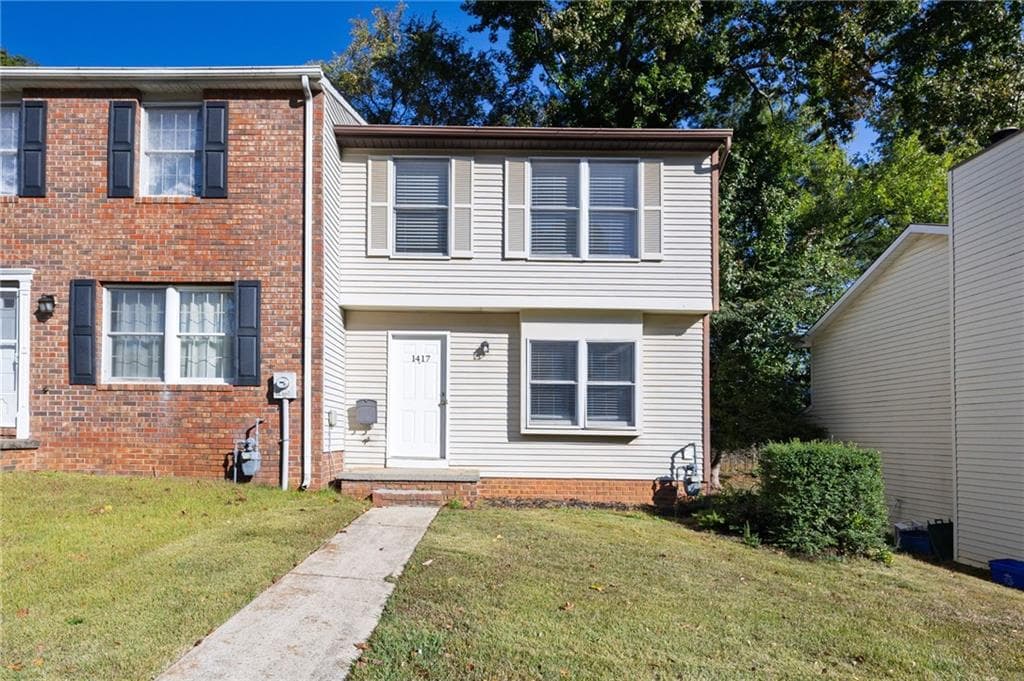 3 bedroom, 3 bathroom, 1,220 sq ft townhouse sold at 1417 Springleaf Circle, Smyrna, GA 30080