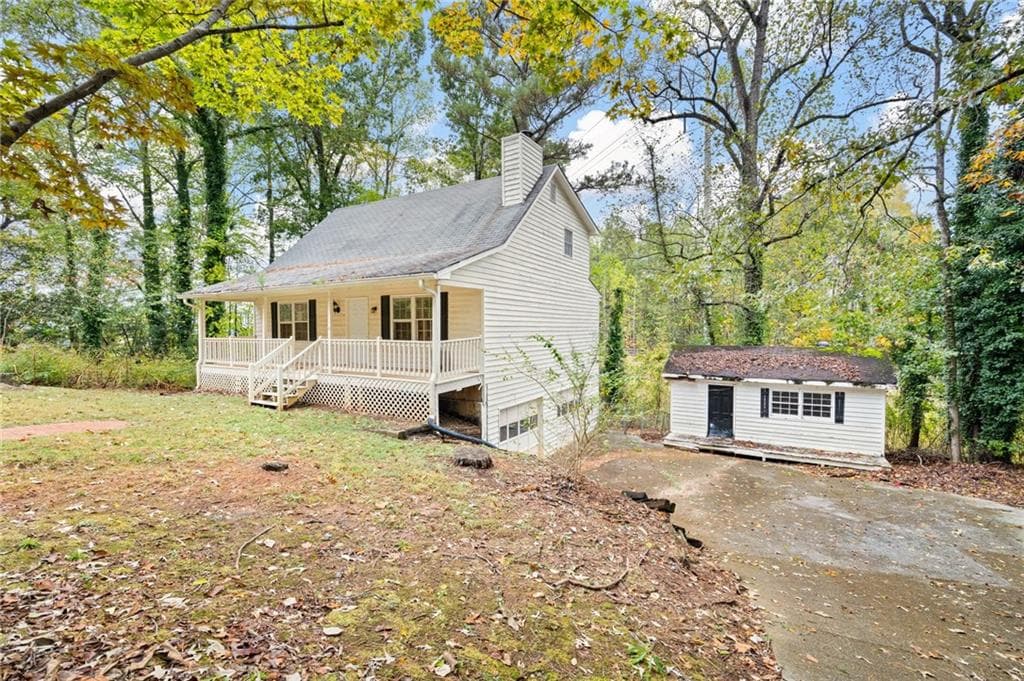 3 bedroom, 2 bathroom, 1,619 sq ft single family residence under contract at 1978 Winding Creek Lane, Marietta, GA 30064