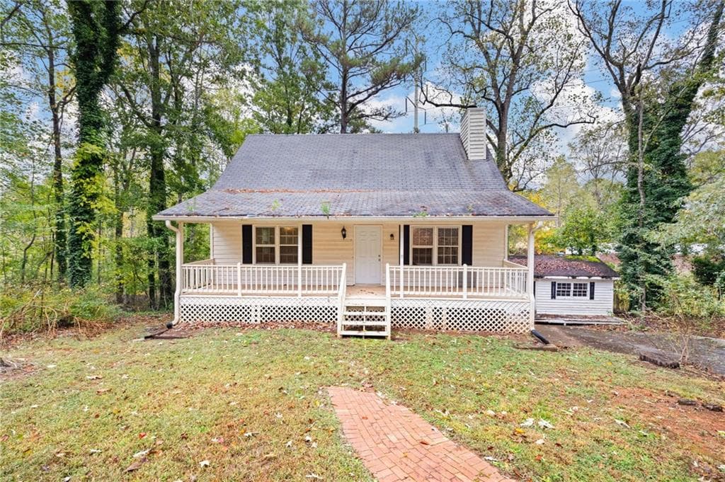 3 bedroom, 2 bathroom, 1,619 sq ft single family residence under contract at 1978 Winding Creek Lane, Marietta, GA 30064 — photo 2