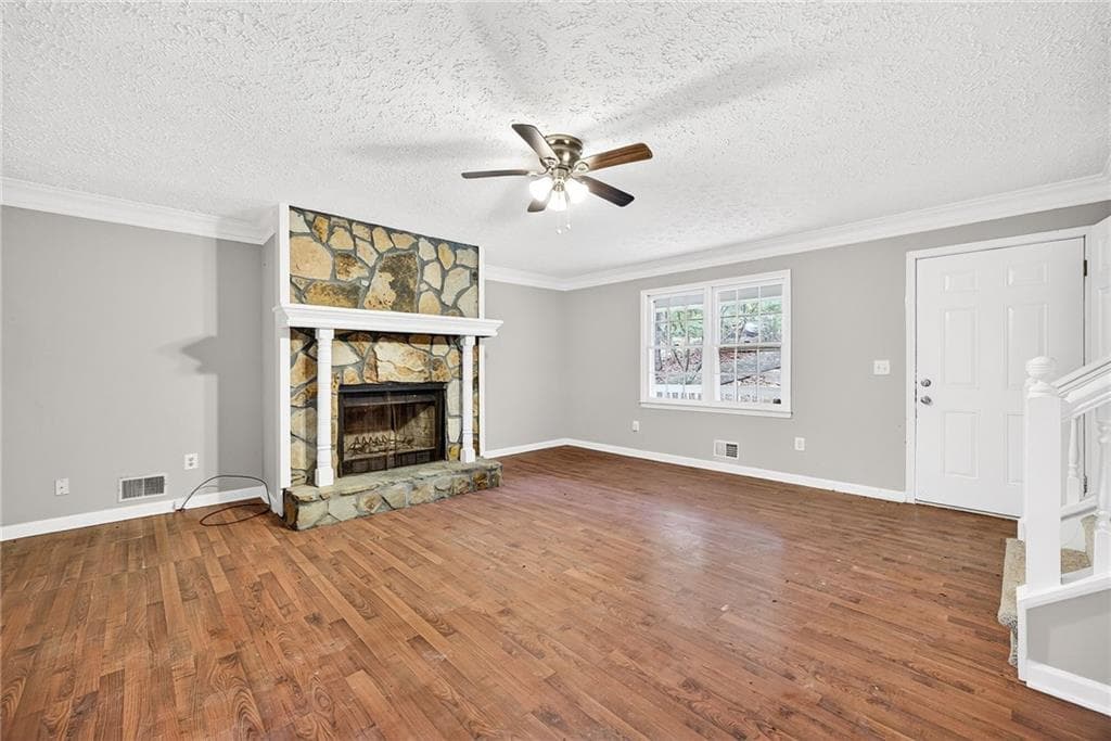 3 bedroom, 2 bathroom, 1,619 sq ft single family residence under contract at 1978 Winding Creek Lane, Marietta, GA 30064 — photo 4