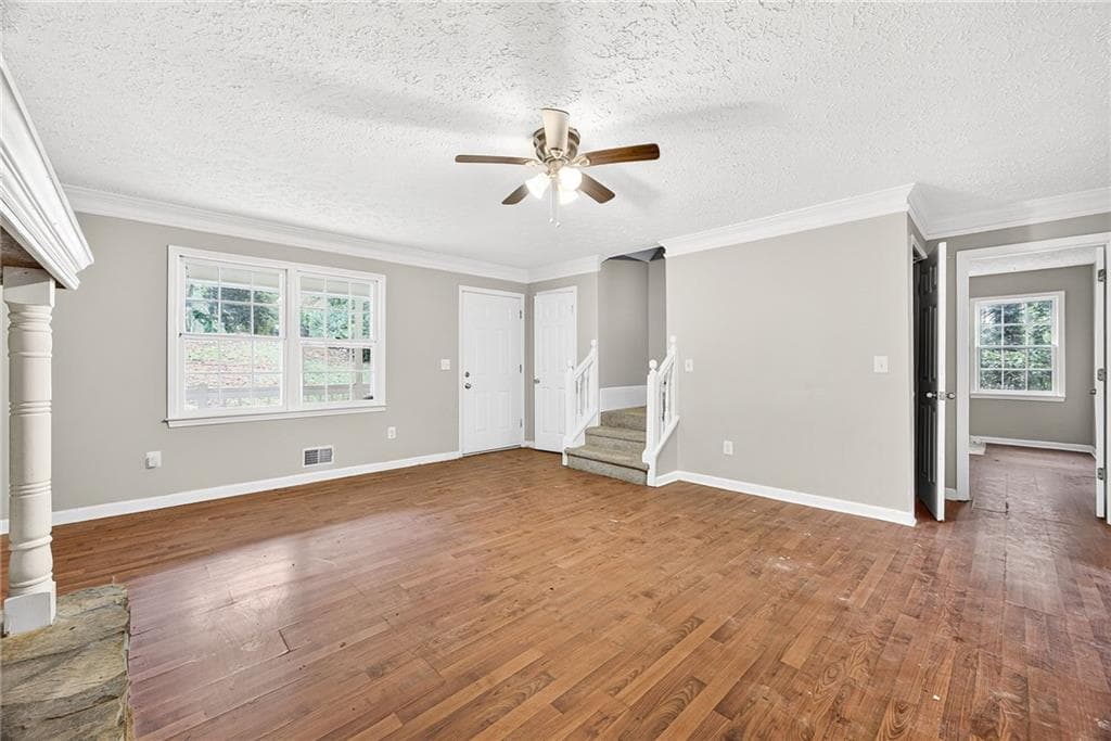 3 bedroom, 2 bathroom, 1,619 sq ft single family residence under contract at 1978 Winding Creek Lane, Marietta, GA 30064 — photo 5