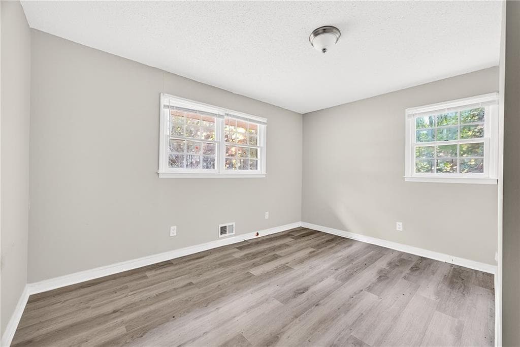 3 bedroom, 2 bathroom, 1,128 sq ft single family residence for sale at 971 Canyon Trail, Marietta, GA 30060 — photo 7