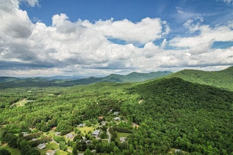other sold at 16 Loftis Mountain Trail, Blairsville, GA 30512