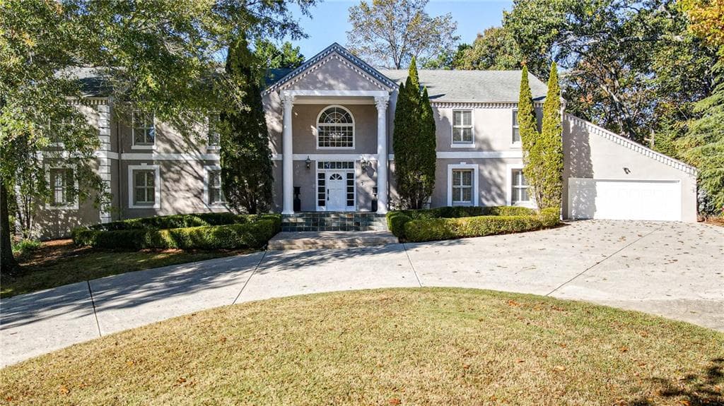 4 bedroom, 5 bathroom, 5,028 sq ft single family residence sold at 7680 Jett Ferry Road, Atlanta, GA 30350