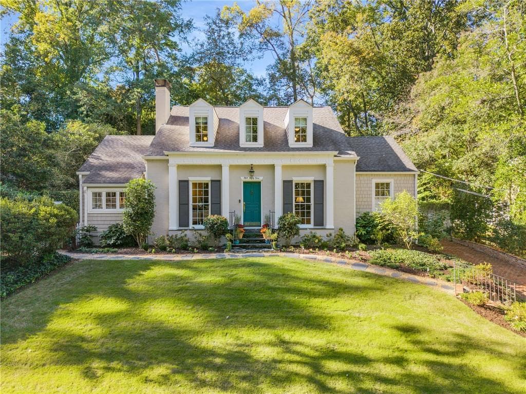 6 bedroom, 5 bathroom, 3,400 sq ft single family residence sold at 559 Spring Valley Road, Atlanta, GA 30318