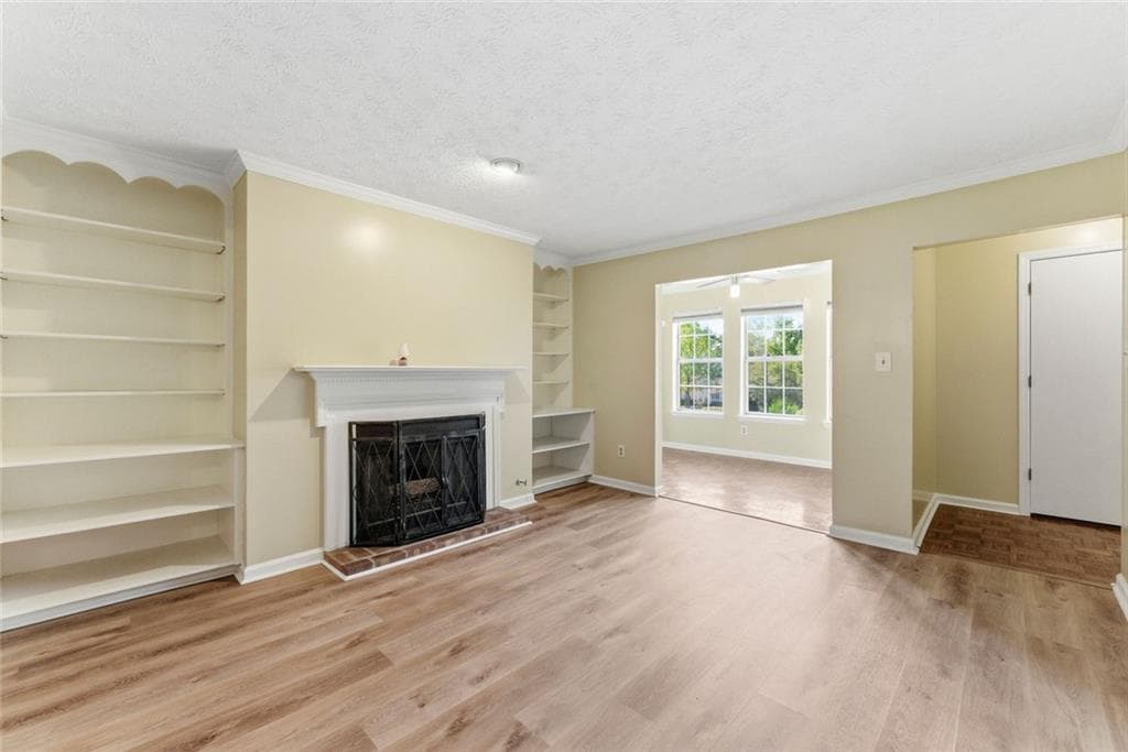2043 Brian Way, Decatur, GA 30033 — most recent listing photo