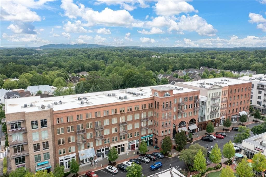 1 bedroom, 1 bathroom, 891 sq ft condominium for sale at 360 Chambers Street 411, Woodstock, GA 30188
