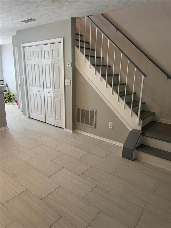 2 bedroom, 2 bathroom, 1,120 sq ft townhouse for sale at 465 Prince Of Wales, Stone Mountain, GA 30083 — photo 5
