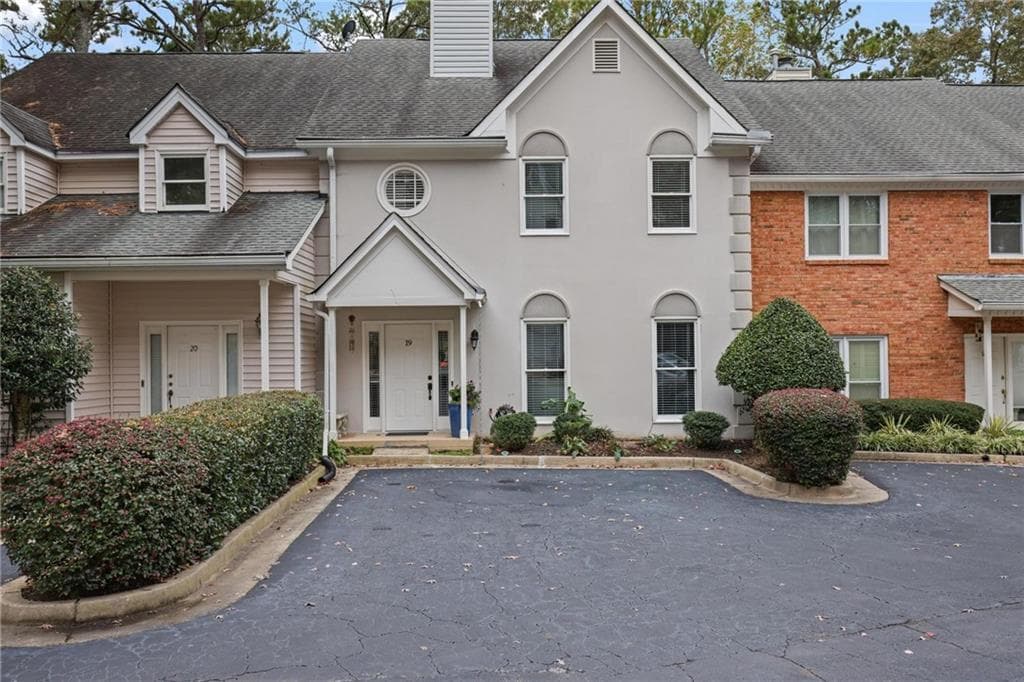 4 bedroom, 4 bathroom, 2,202 sq ft townhouse sold at 19 Forest Ridge Court, Atlanta, GA 30350