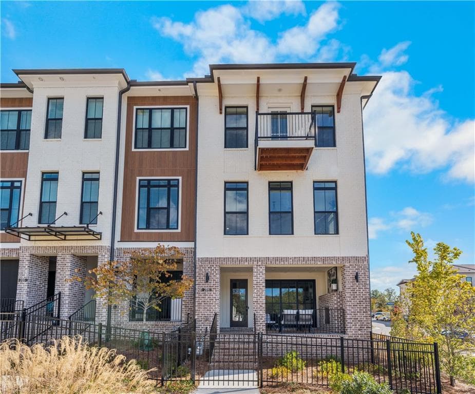201 Downing Drive 76, Alpharetta, GA 30022 — most recent listing photo