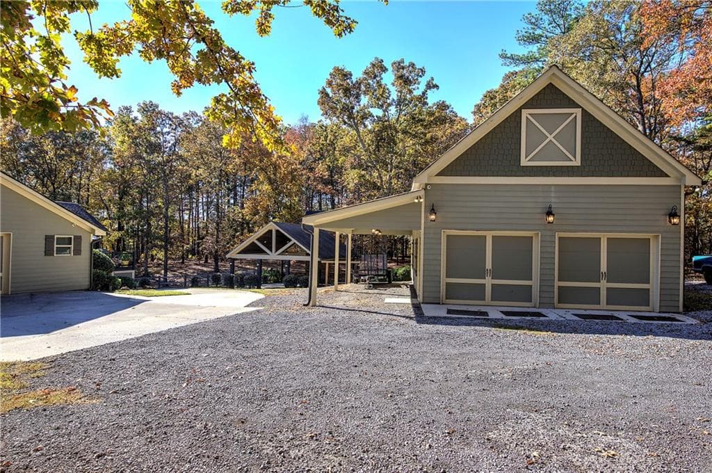 5 bedroom, 3 bathroom, 6,094 sq ft single family residence under contract at 2253 Hills Creek Road, Taylorsville, GA 30178 — photo 3