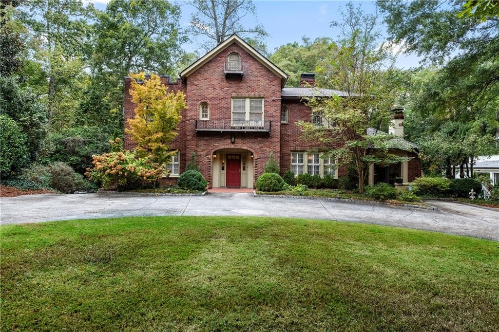 4 bedroom, 5 bathroom, 4,234 sq ft single family residence sold at 820 Oakdale Road, Atlanta, GA 30307