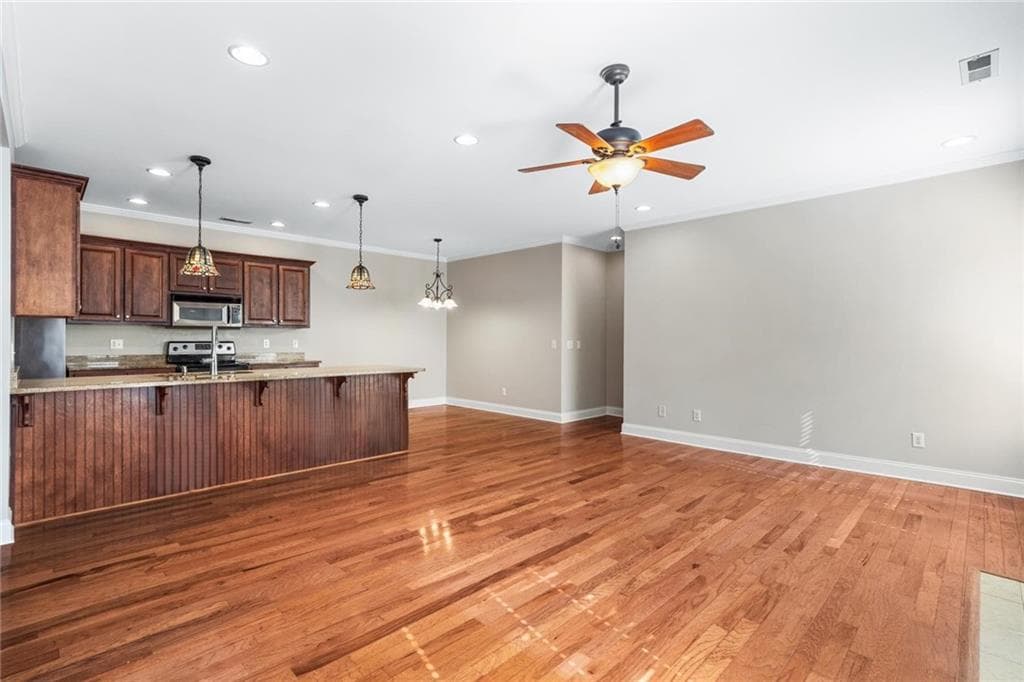 3 bedroom, 2 bathroom, 1,685 sq ft condominium for sale at 252 Blackwood Place, Calhoun, GA 30701 — photo 9