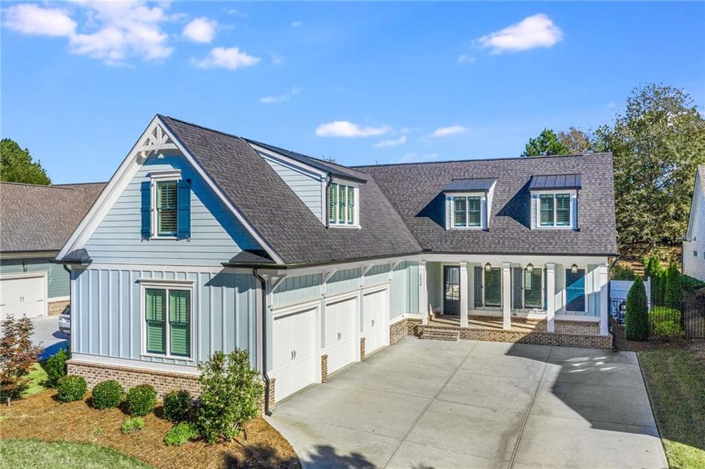5 bedroom, 6 bathroom, 3,985 sq ft single family residence for sale at 2030 Greenleffe Drive, Statham, GA 30666