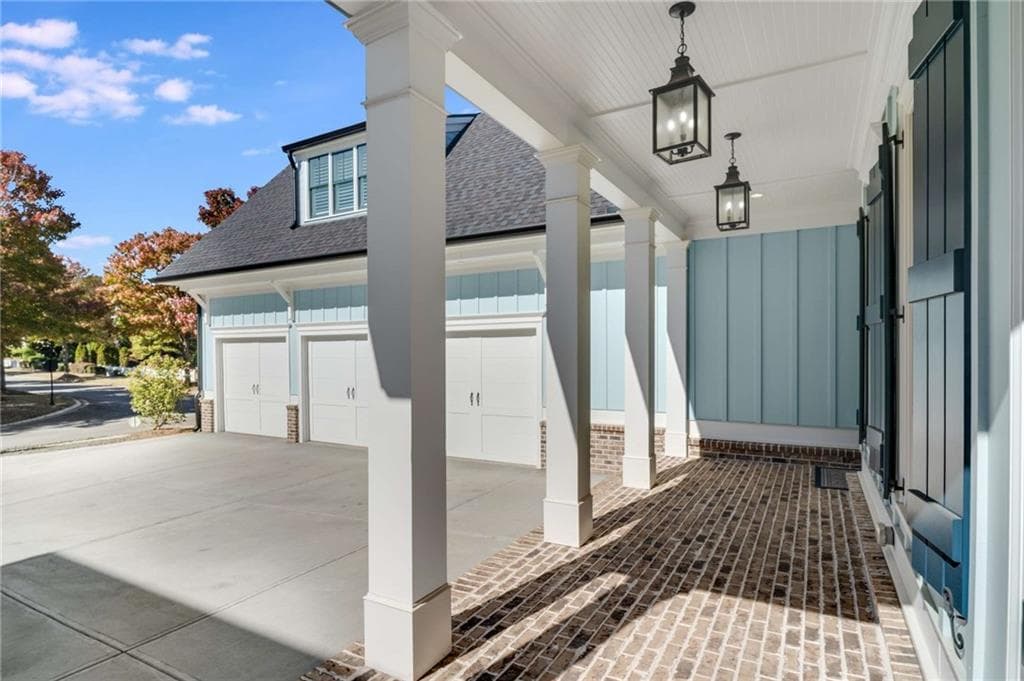 5 bedroom, 6 bathroom, 3,985 sq ft single family residence for sale at 2030 Greenleffe Drive, Statham, GA 30666 — photo 5