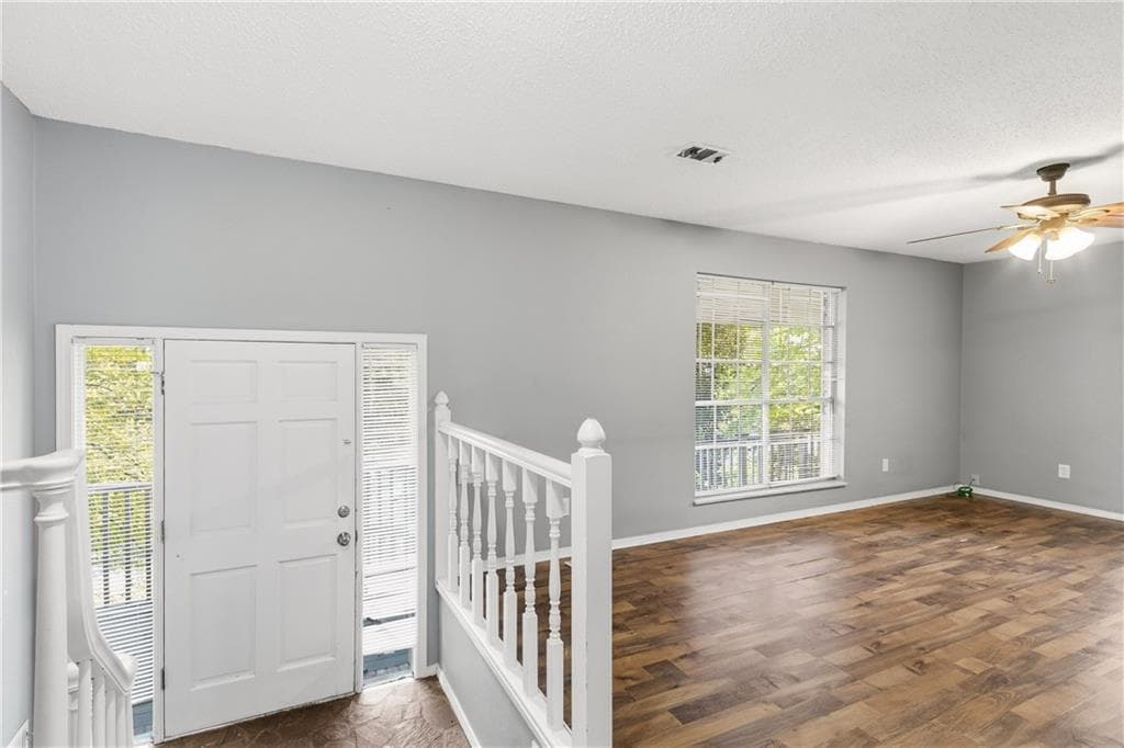 4 bedroom, 3 bathroom, 2,384 sq ft single family residence for sale at 253 Lamplighter Lane, Marietta, GA 30067 — photo 8
