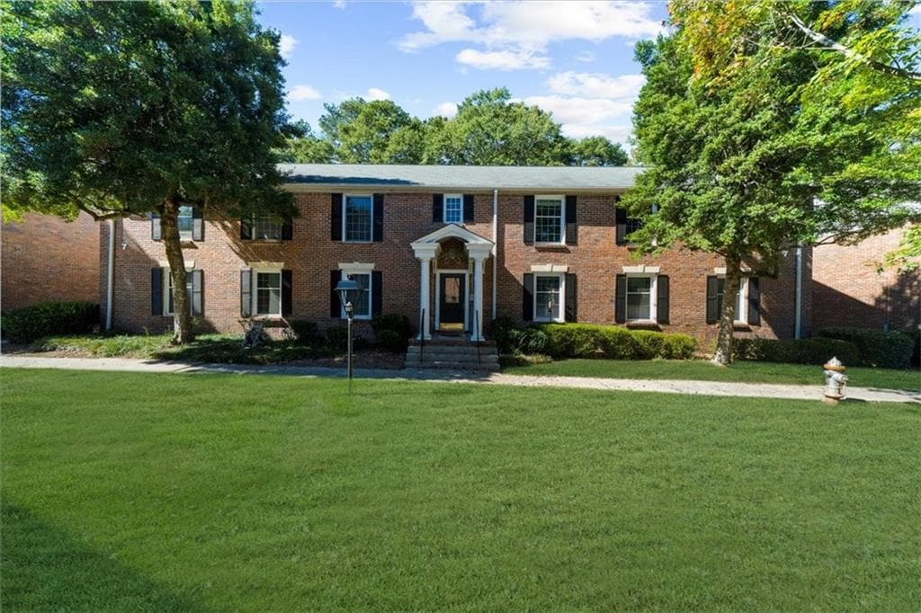 6700 Roswell Road 7D, Sandy Springs, GA 30328 — most recent listing photo