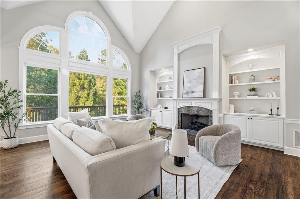 5124 Parkwood Oaks Lane, Smyrna, GA 30126 — most recent listing photo